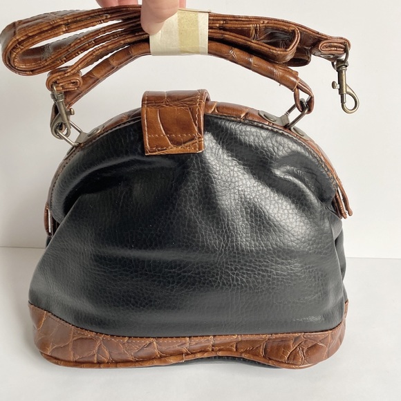 Vintage Chateau International Purse - Picture 3 of 3